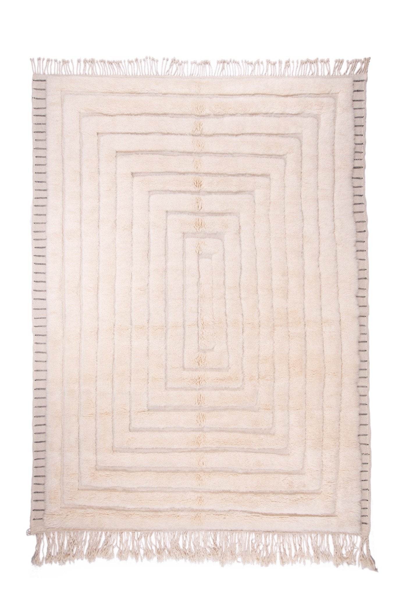 Ivory Labyrinth Rug - A Fluffy Masterpiece